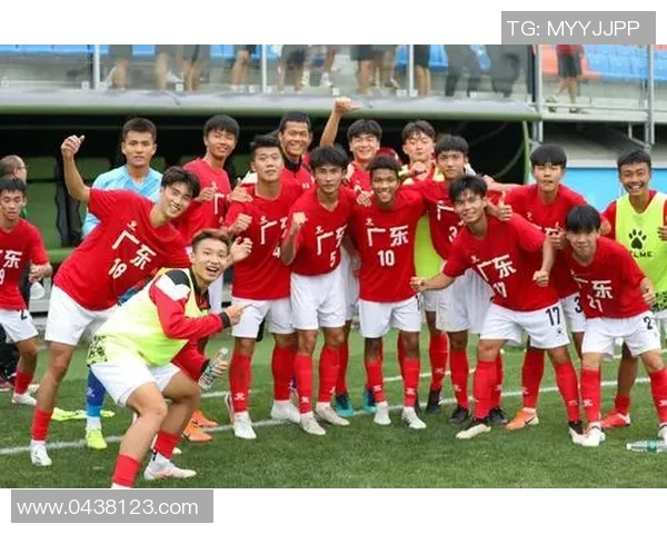 广州足球队比赛经验深度解析探索球队成长之路与未来发展潜力 广州足球队比赛经验深度解析探索球队成长之路与未来发展潜力