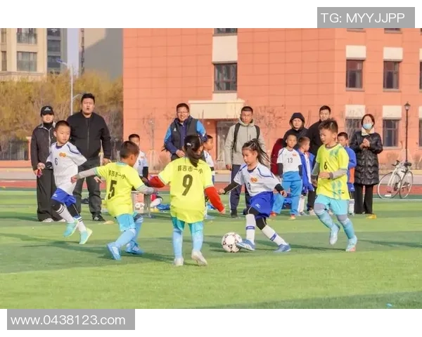 快乐足球对对碰乐趣无限畅享足球激情与友谊的完美结合 快乐足球对对碰乐趣无限畅享足球激情与友谊的完美结合